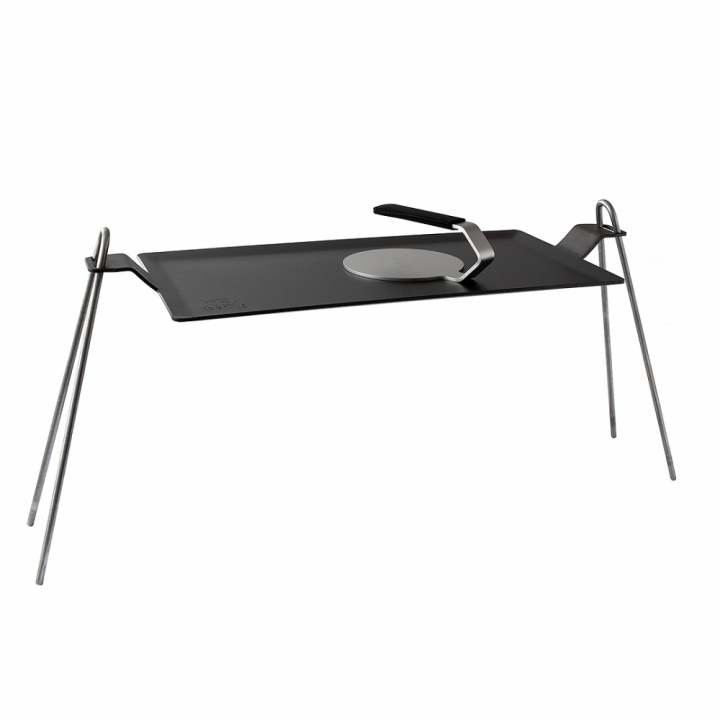 Paketti parila 63x27, nuotioteline ja burgeriprässi neopreenikahvasuojalla ryhmässä Ulkokäyttö @ Kockums Jernverk AB (OUT-03)