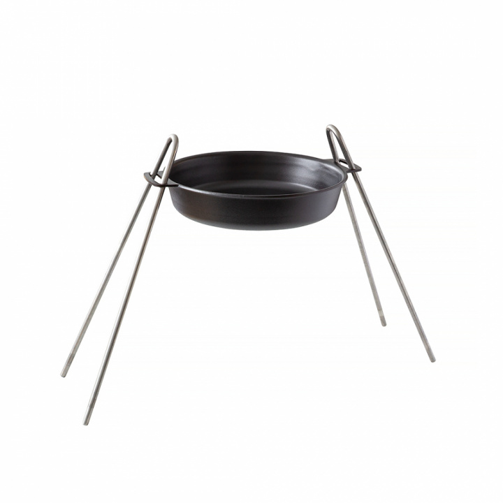 Paketti paistinpannu/piirakkavuoka 24 cm ja nuotioteline ryhmässä Ulkokäyttö @ Kockums Jernverk AB (OUT-07)